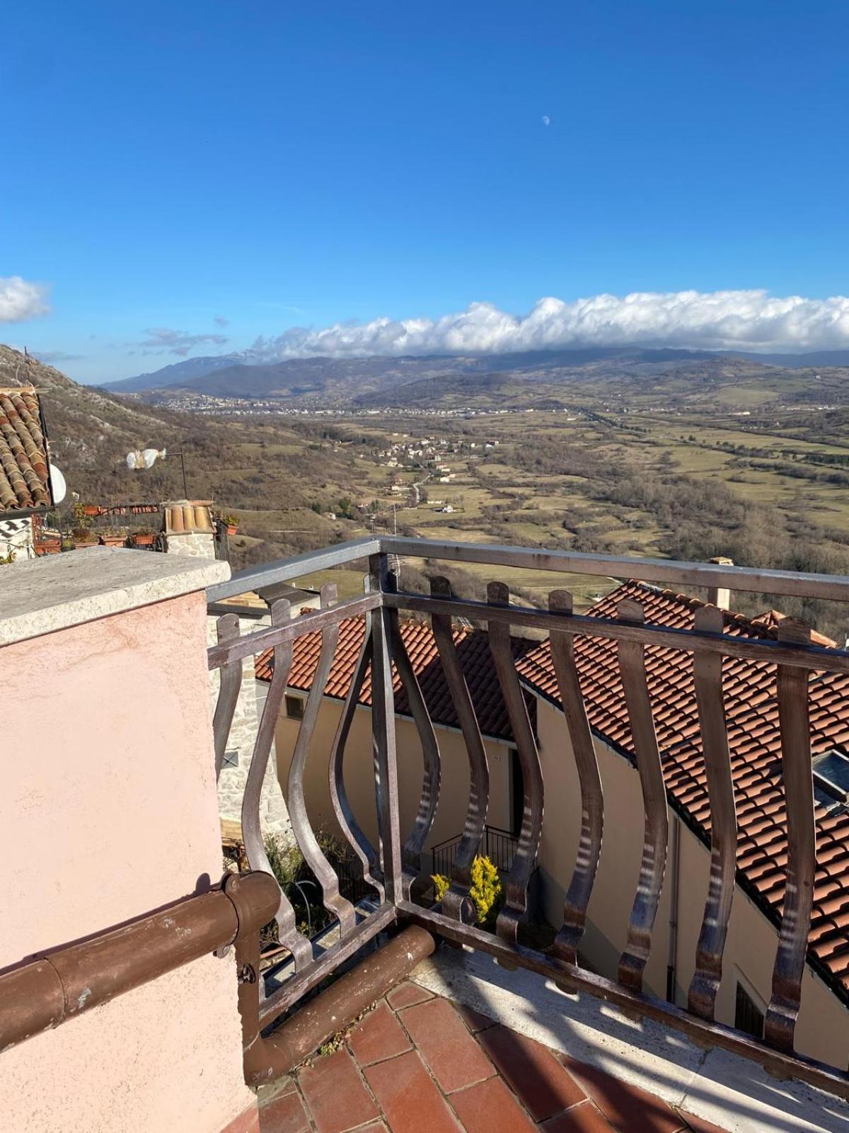 Don Pasquale Scontrone House Villa Exterior photo